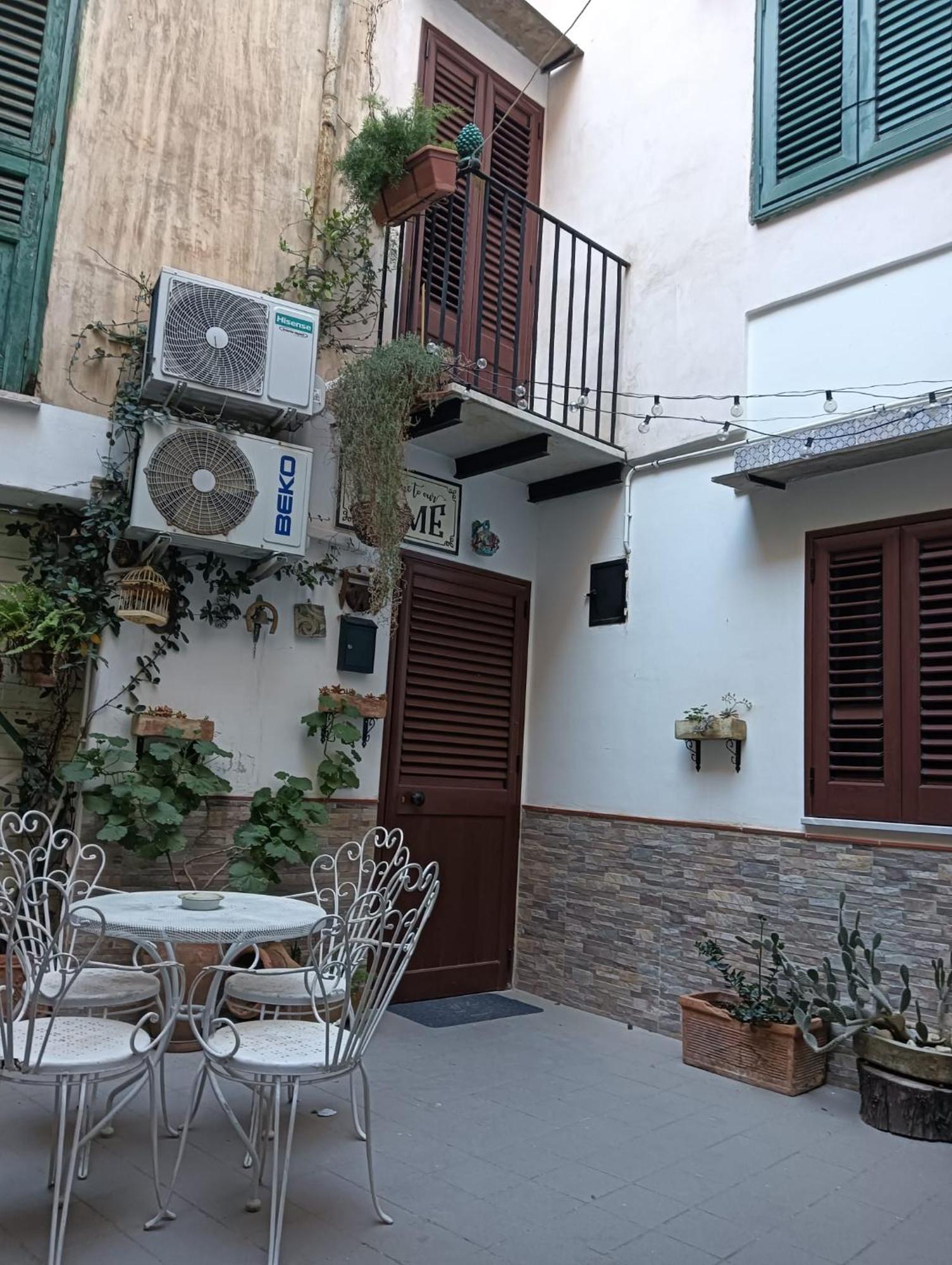 Daria'S Home Apartament Palermo Exterior photo